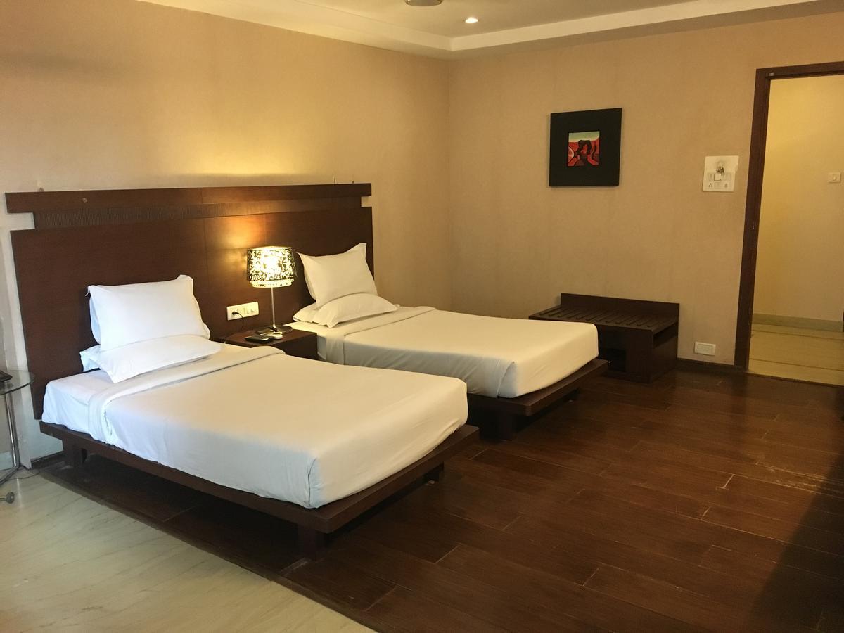 Hotel Md'S Continental Jorhāt 외부 사진